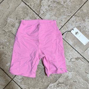 Alo high waist biker shorts in Parisian pink size small